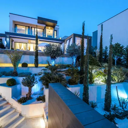Panorama By Interhome *